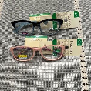 E-Z Reader Fashion Reading Glasses.    2 Pack. +2.75 Pink Floral/ Blue NWT
